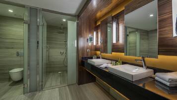 Gratis toiletartikelen, pantoffels, handdoeken