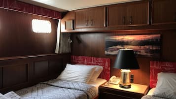 1 bedroom, premium bedding, desk, iron/ironing board