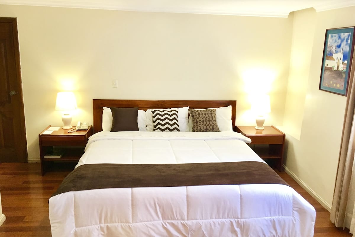 Superior Single Room, 1 King Bed, Private Bathroom, Garden Area