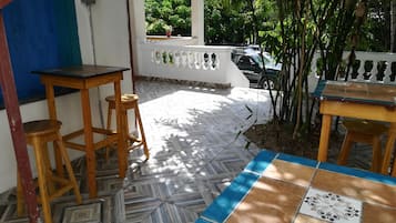 Dortoir Partagé, salle de bains commune (#2) | Coffres-forts dans les chambres, bureau, Wi-Fi gratuit, draps fournis