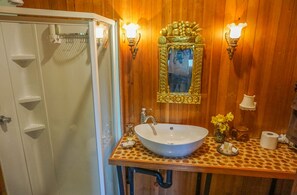 1 slaapkamer, individueel gedecoreerd, individueel gemeubileerd