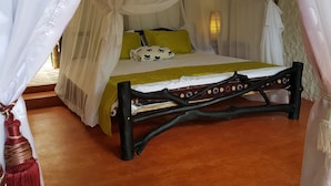 Single Room, 1 Single Bed, Private Bathroom