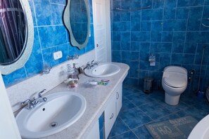Bathroom - Hostel Bella Vista (Cuenca)