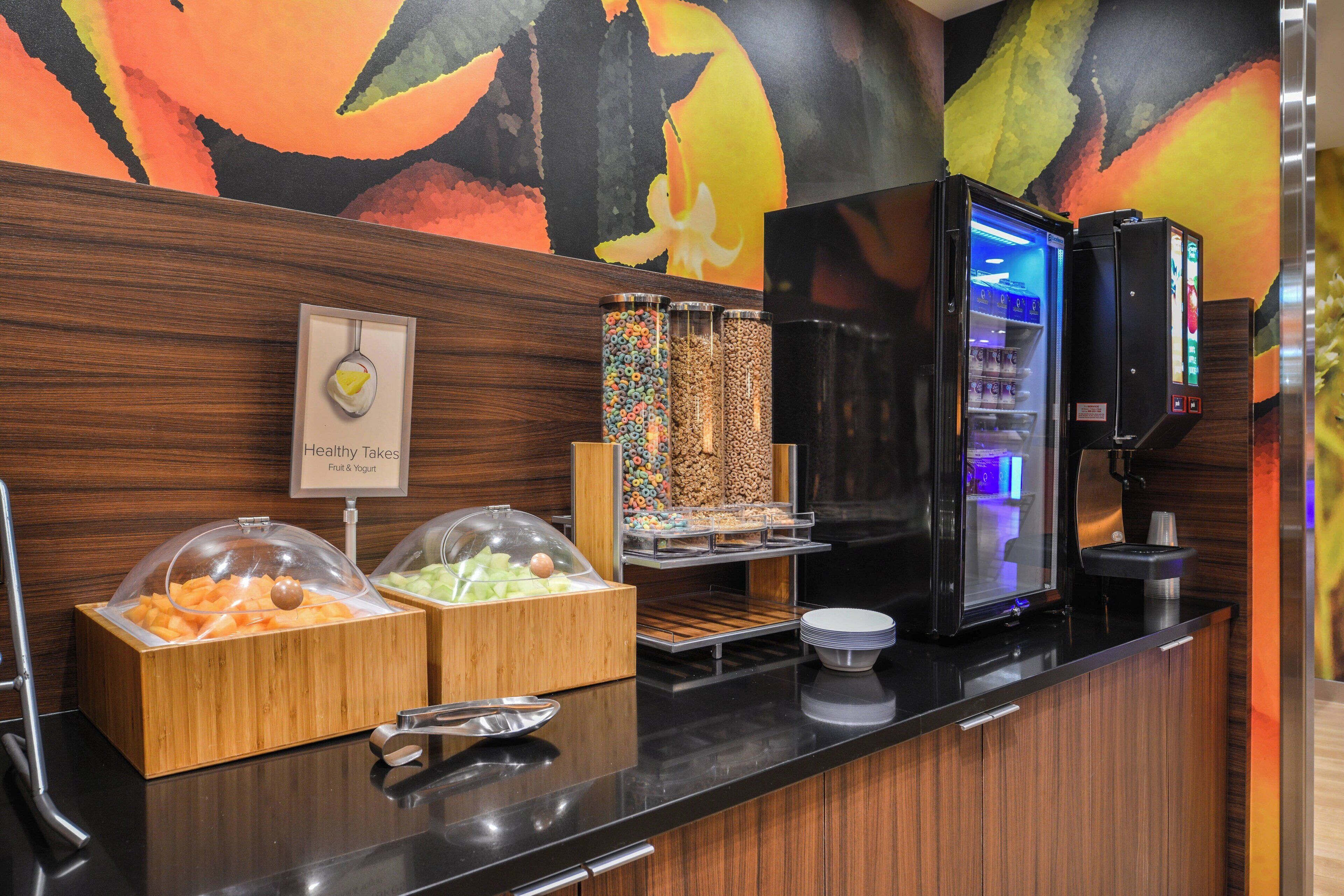 free daily continental breakfast