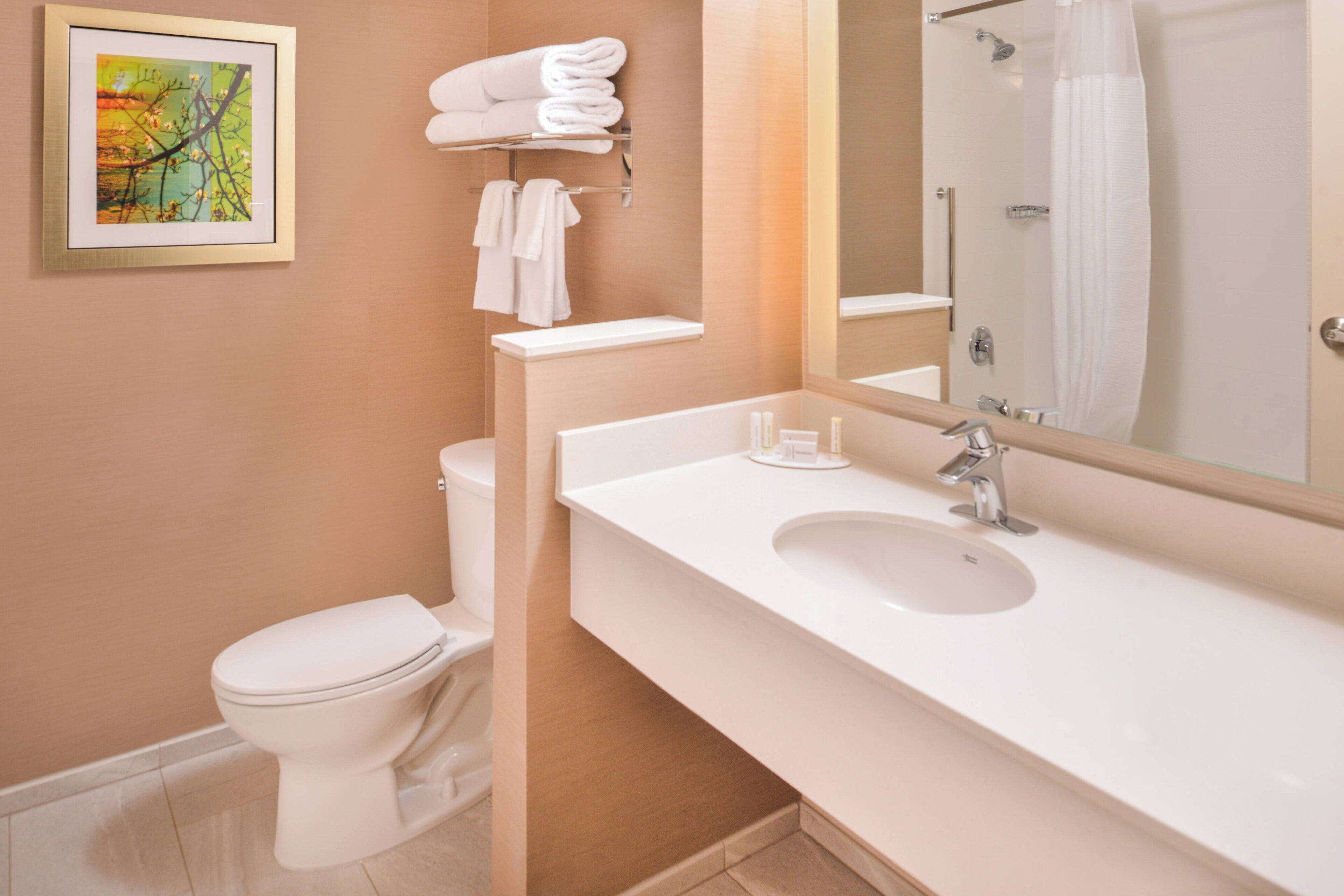 room, 2 queen beds, non smoking | bathroom | shower, designer toiletries, hair dryer, towels