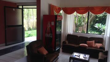 Sala de estar en el lobby