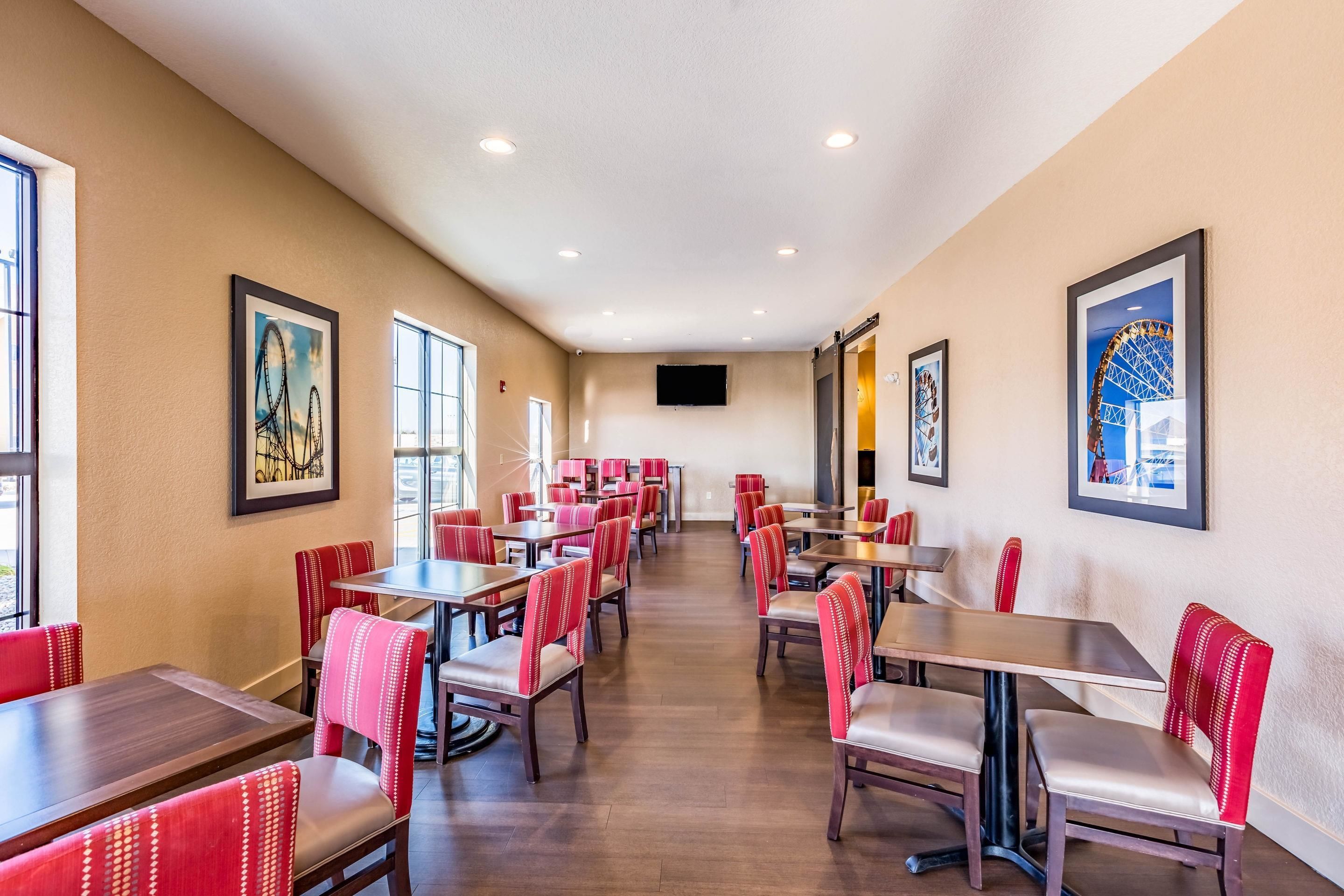 free buffet breakfast