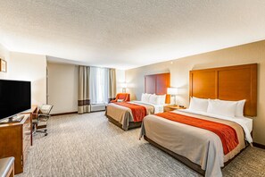 加厚床垫、办公桌、熨斗/熨衣板、免费婴儿床