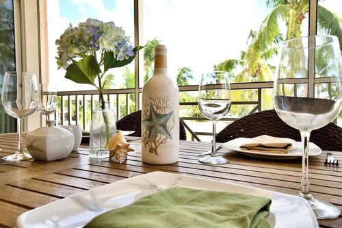 Waterfront 2BR w/ Pool/Jacuzzi– 7-UP Condo in Kaibo Kai