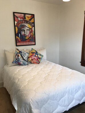 1 quarto, acesso à internet, roupa de cama