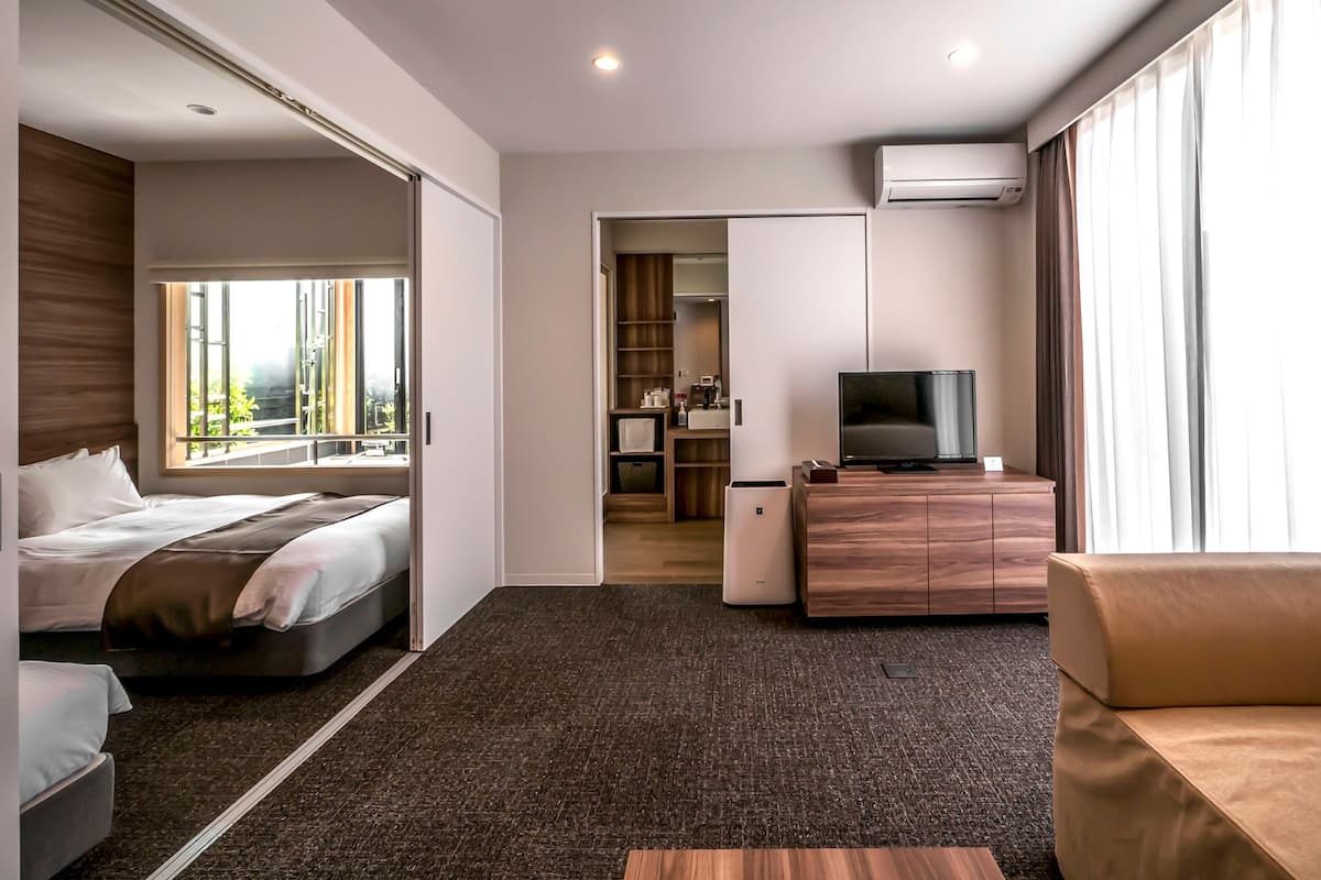 1 chambre, rideaux occultants, Wi-Fi gratuit, draps fournis