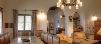 A classic Argentine villa in Mendoza Wine Country