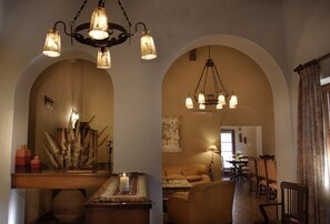 Interior - A classic Argentine villa in Mendoza Wine Country (Chacras de Coria)