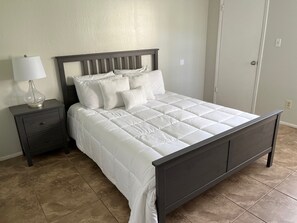 2 bedrooms, iron/ironing board, free WiFi, bed sheets