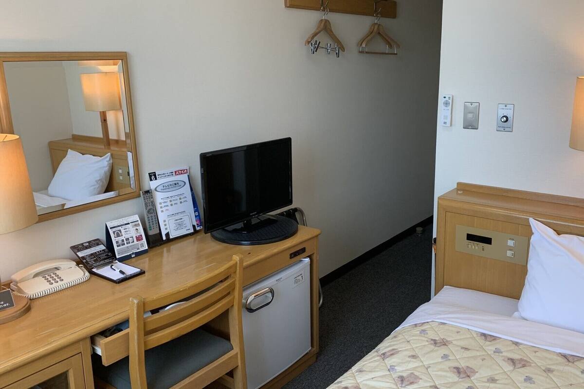 Coffres-forts dans les chambres, bureau, Wi-Fi gratuit