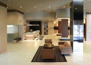 Lobby - Saku Grand hotel (Saku)