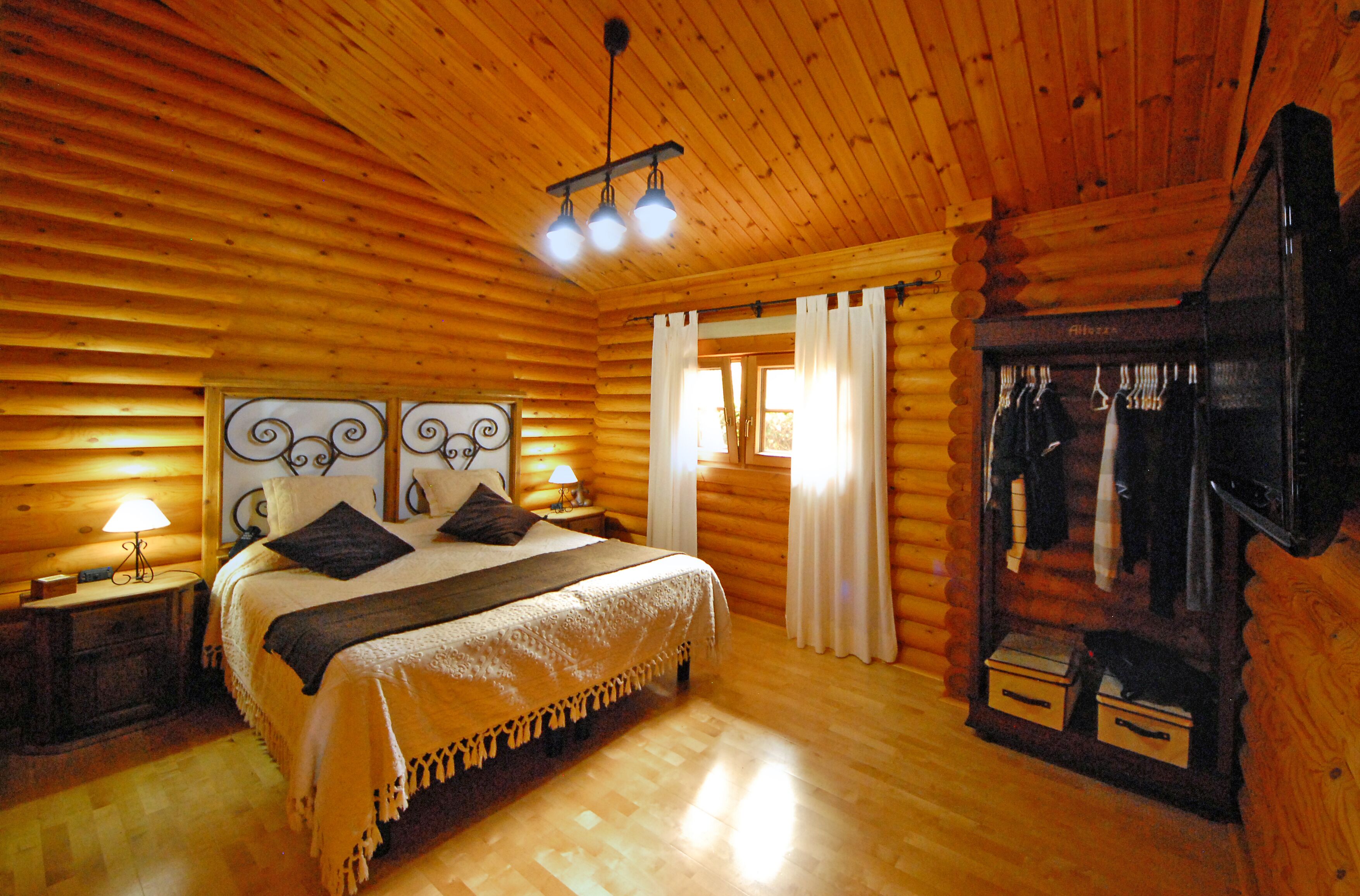 3 dormitorios, tabla de planchar con plancha, wifi gratis y ropa de cama