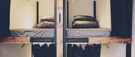 SÀngtillbehör av högsta kvalitet och memory foam-madrasser
