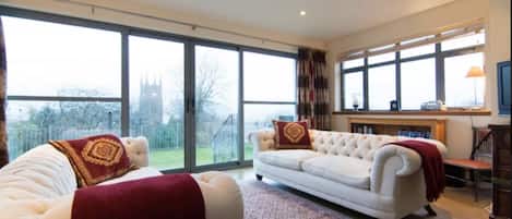 スマートテレビ、ステレオ