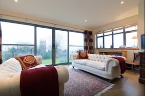 Smart TV, stereo - Immerse yourself in the scenery (Stirling)