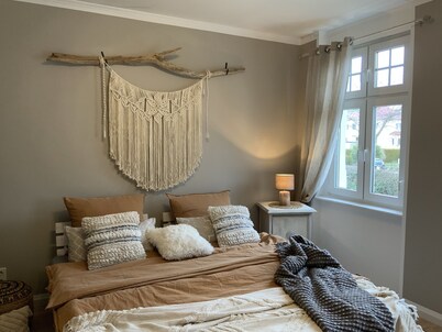 Beautiful old building apartment in a top location 10 minutes to town in the residential area