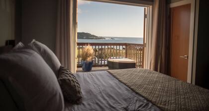 Ocean Front Luxury. Main Street Mendocino.