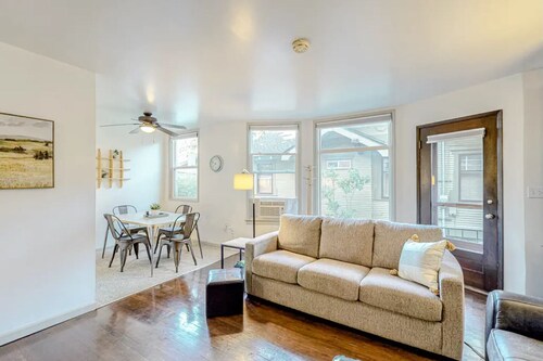 Charming private apartment in manito/sacred heart neighborhood.