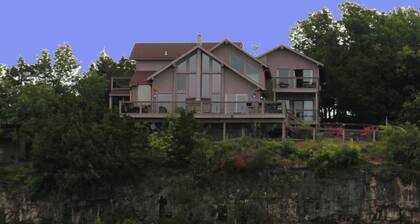 Stunning Updated 5 Bedroom/5 bath Margaritaville Resort Lake Front View Home!