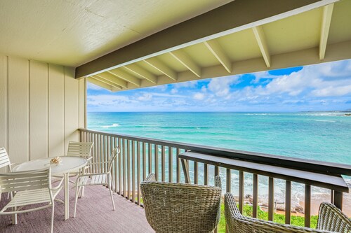 "Picture Perfect" Oceanfront on the Top Floor at Wailua Bay View!