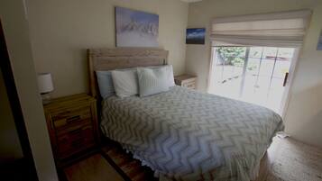 3 quartos, ferros/tábuas de passar roupa, Wi-Fi, roupa de cama