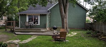 Cozy cottage in downtown Hudson, WI!