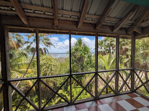 Treetop Living on the Lagoon with Stunning Sunset Watchtower