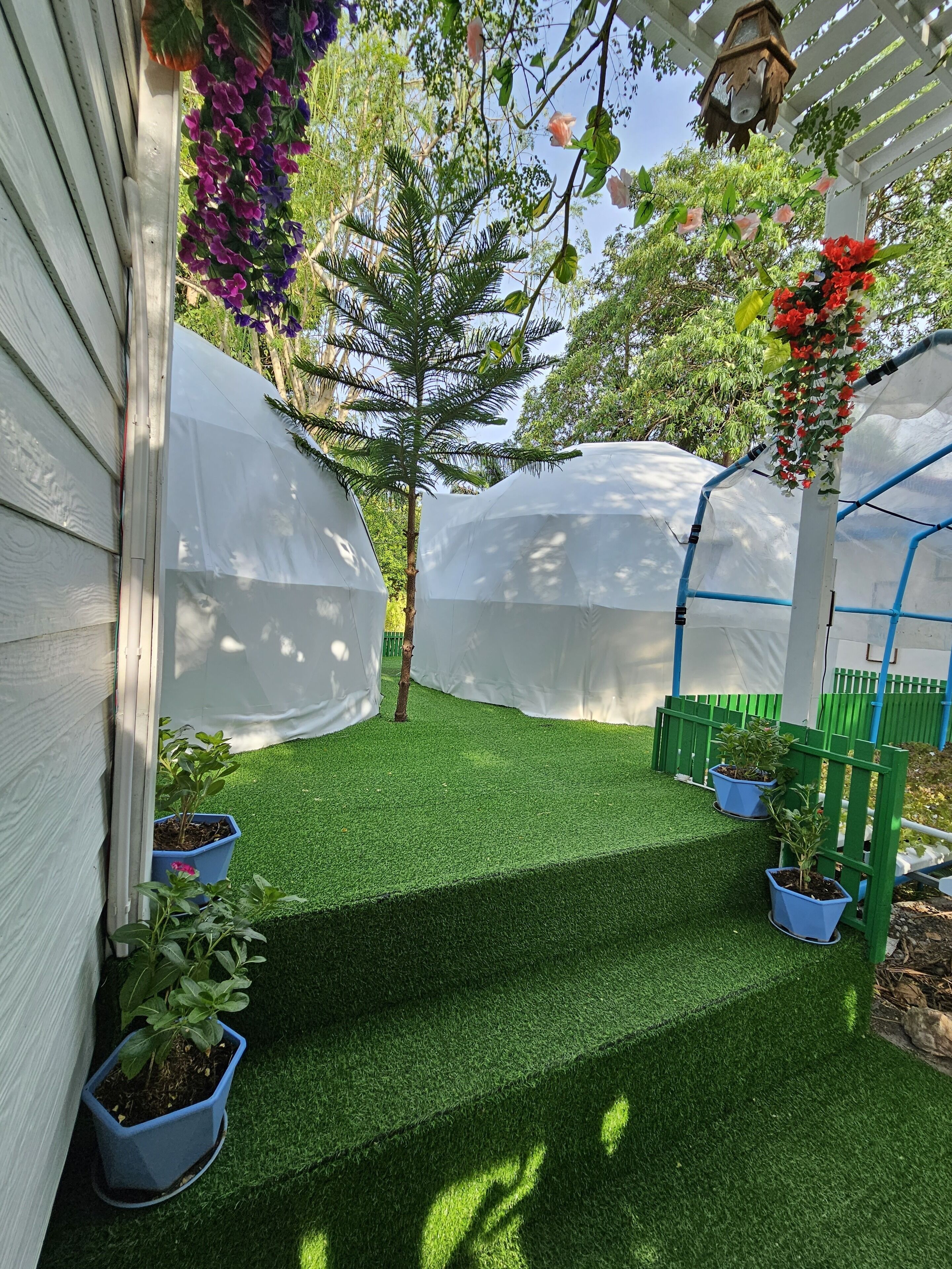 romantic tent | in-room safe, desk, free wifi, bed sheets