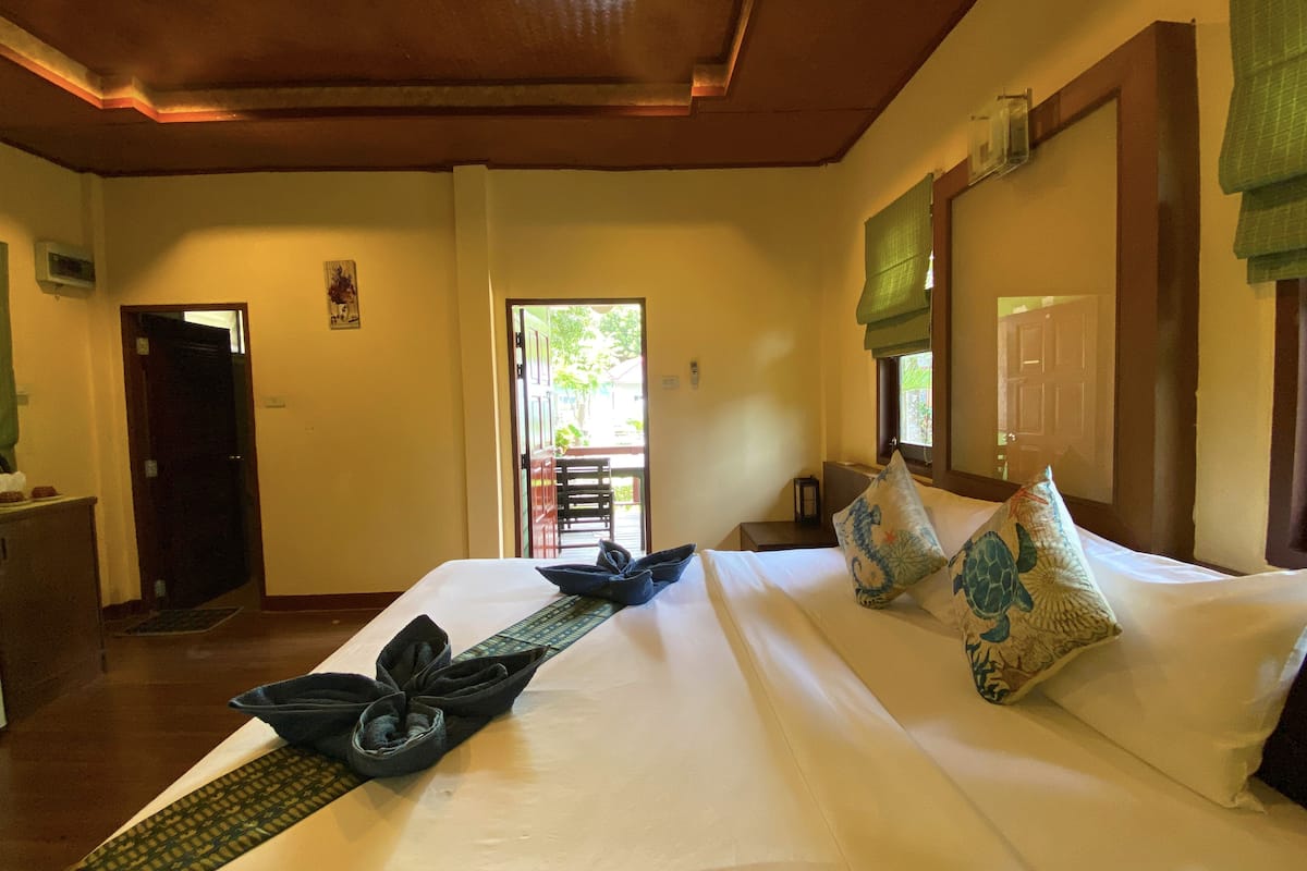 Deluxe Double Room, 1 Bedroom, Garden View, Garden Area