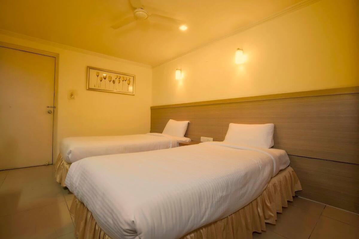 Phòng | Két bảo mật tại phòng, bàn, giường gấp/giường phụ (phụ phí)