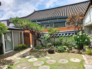 Room (Cradle) | Free WiFi - The Blue Cradle (Jeonju)