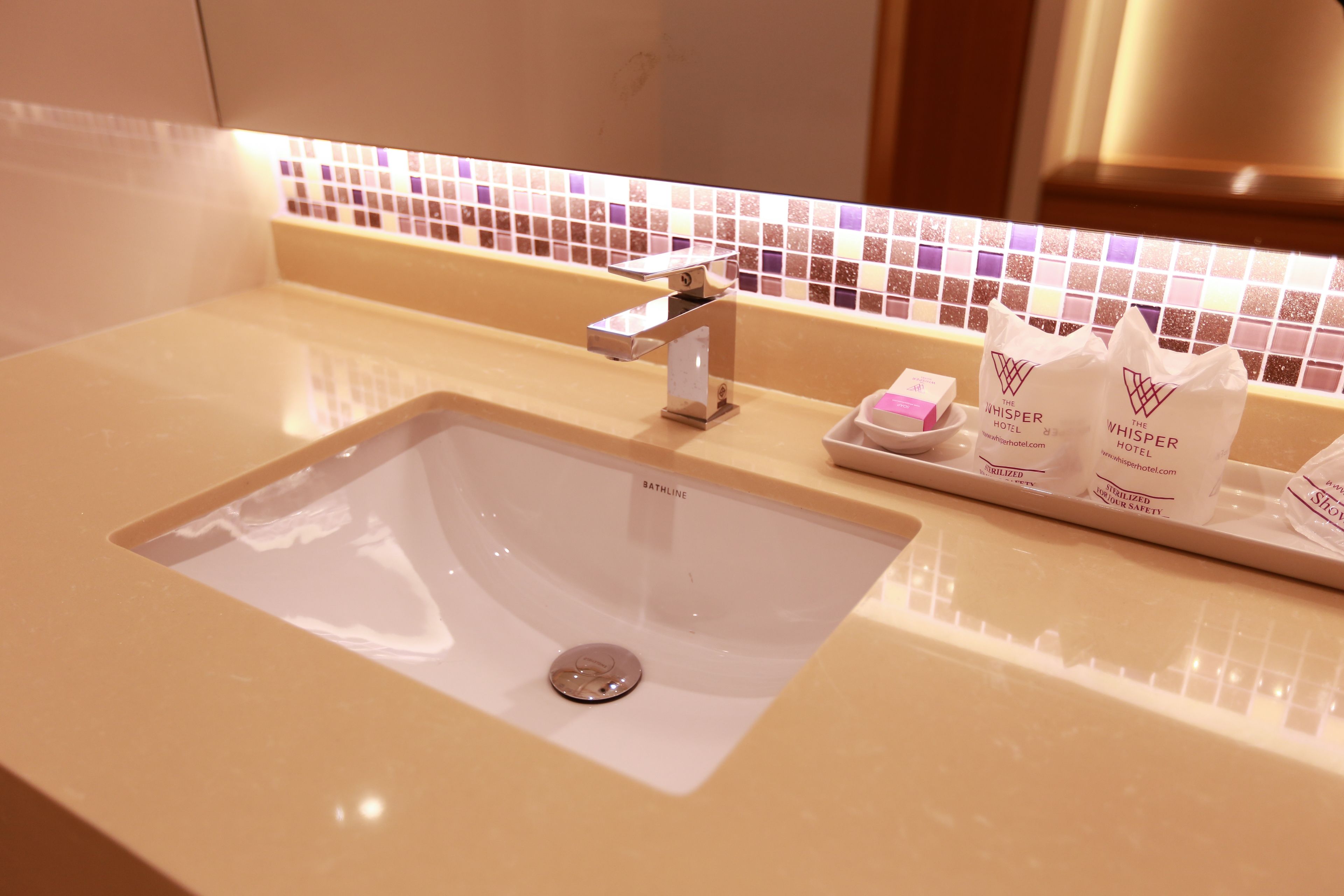 Bathroom sink