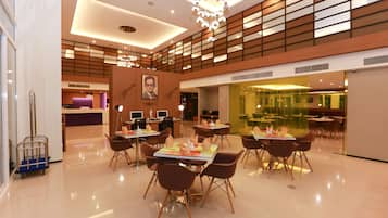 Sarapan siap masak setiap hari (THB 200.00 per orang)