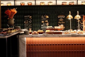 Petit déjeuner buffet (158 CNY par personne)