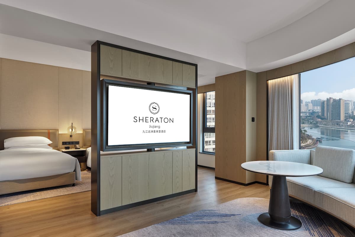 Premium Room, 2 Double Beds, Lake View | Minibar, in-room safe, desk, blackout drapes