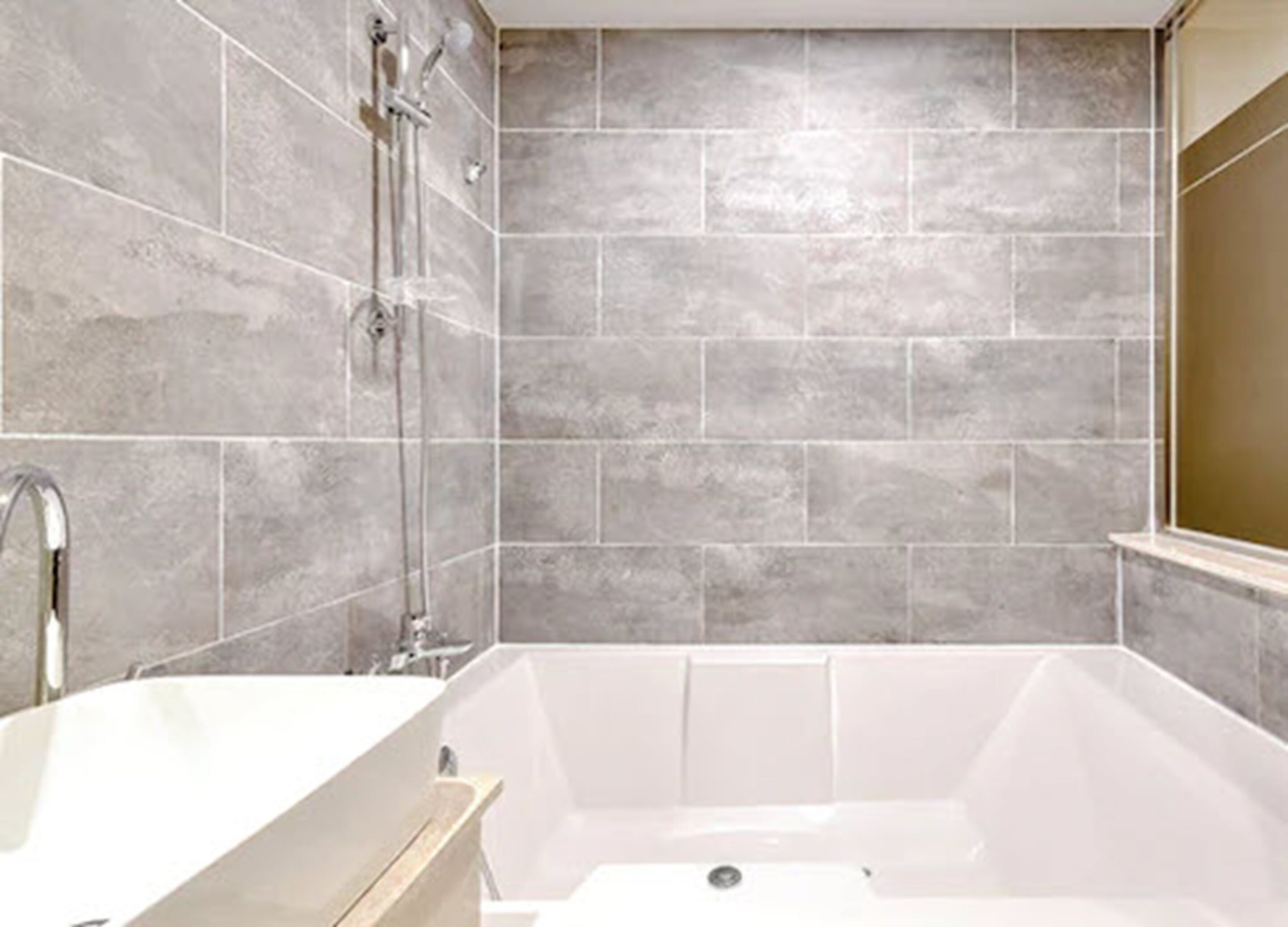 premium room | bathroom | separate bathtub and shower, jetted bath, free toiletries, slippers