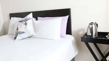 Comfort Room (Purple Room) | Desk, iron/ironing board, free WiFi, bed sheets