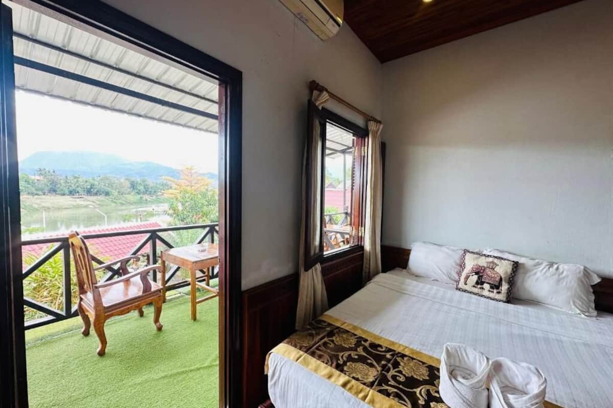 Standard Double Room | Free WiFi
