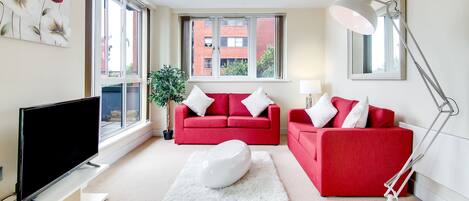 Apartment, 2 Bedrooms | Living room