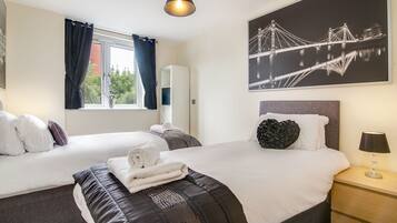 Apartment, 2 Bedrooms | 2 bedrooms, premium bedding, iron/ironing board, free cots/infant beds