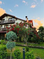 Fachada de la propiedad