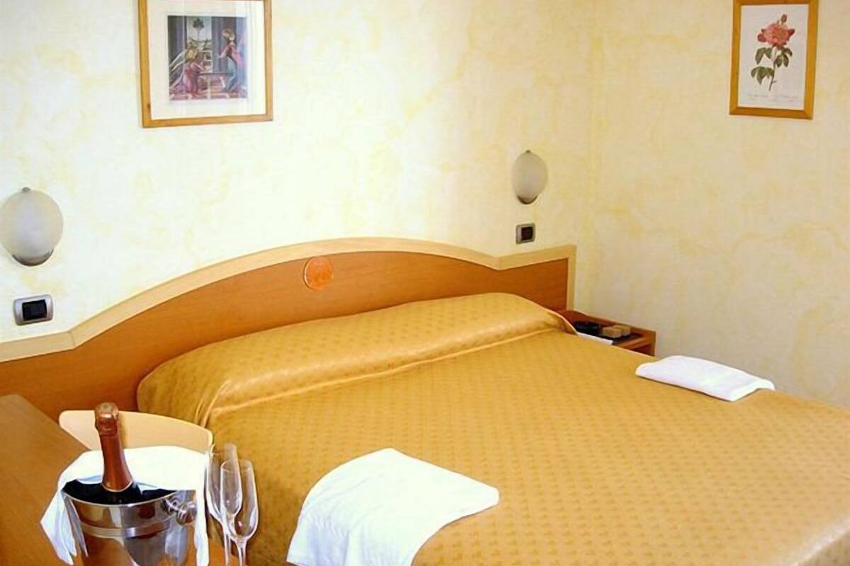In-room safe, desk, free cots/infant beds, free WiFi