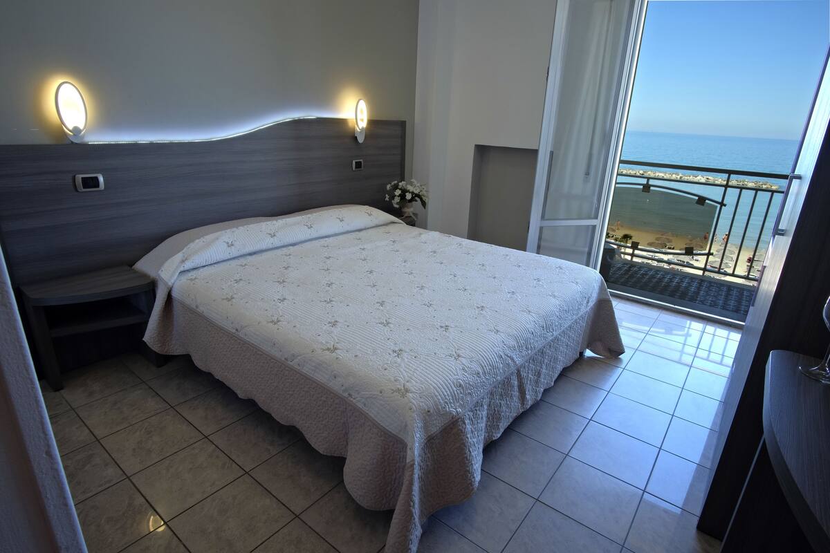 In-room safe, desk, free cots/infant beds, free WiFi