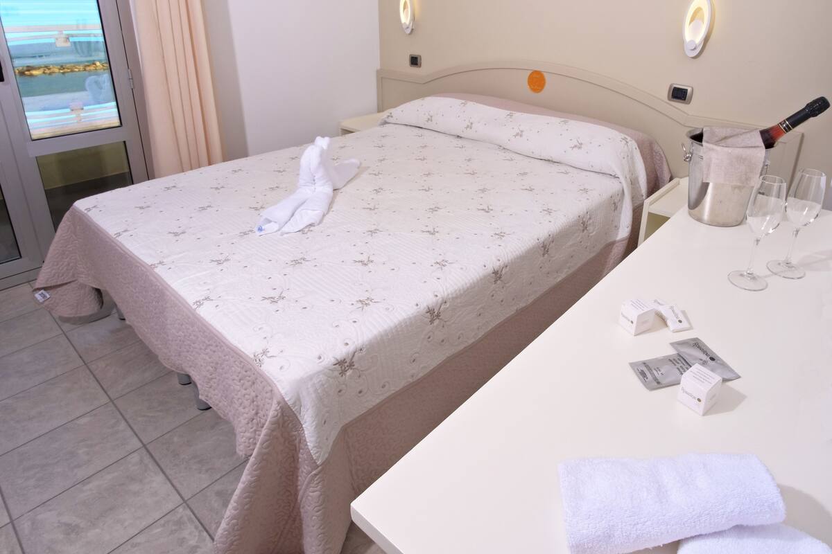 In-room safe, desk, free cots/infant beds, free WiFi