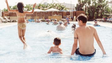 2 piscinas externas
